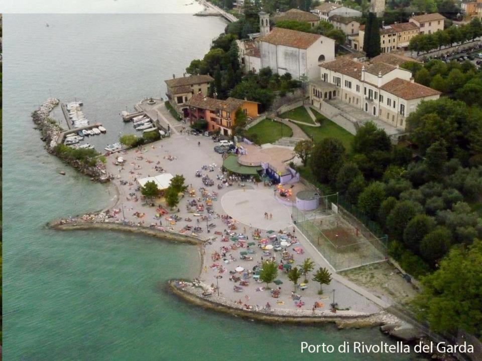 B&B Margherita Дезенцано-дель-Гарда Екстер'єр фото